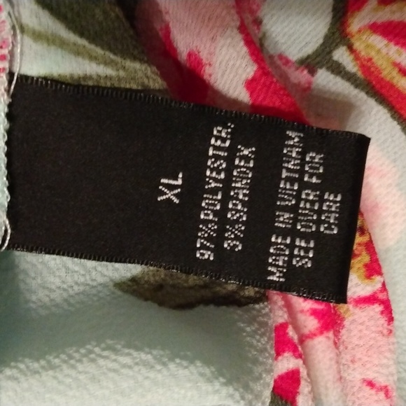 Topper - Picture 4 of 7